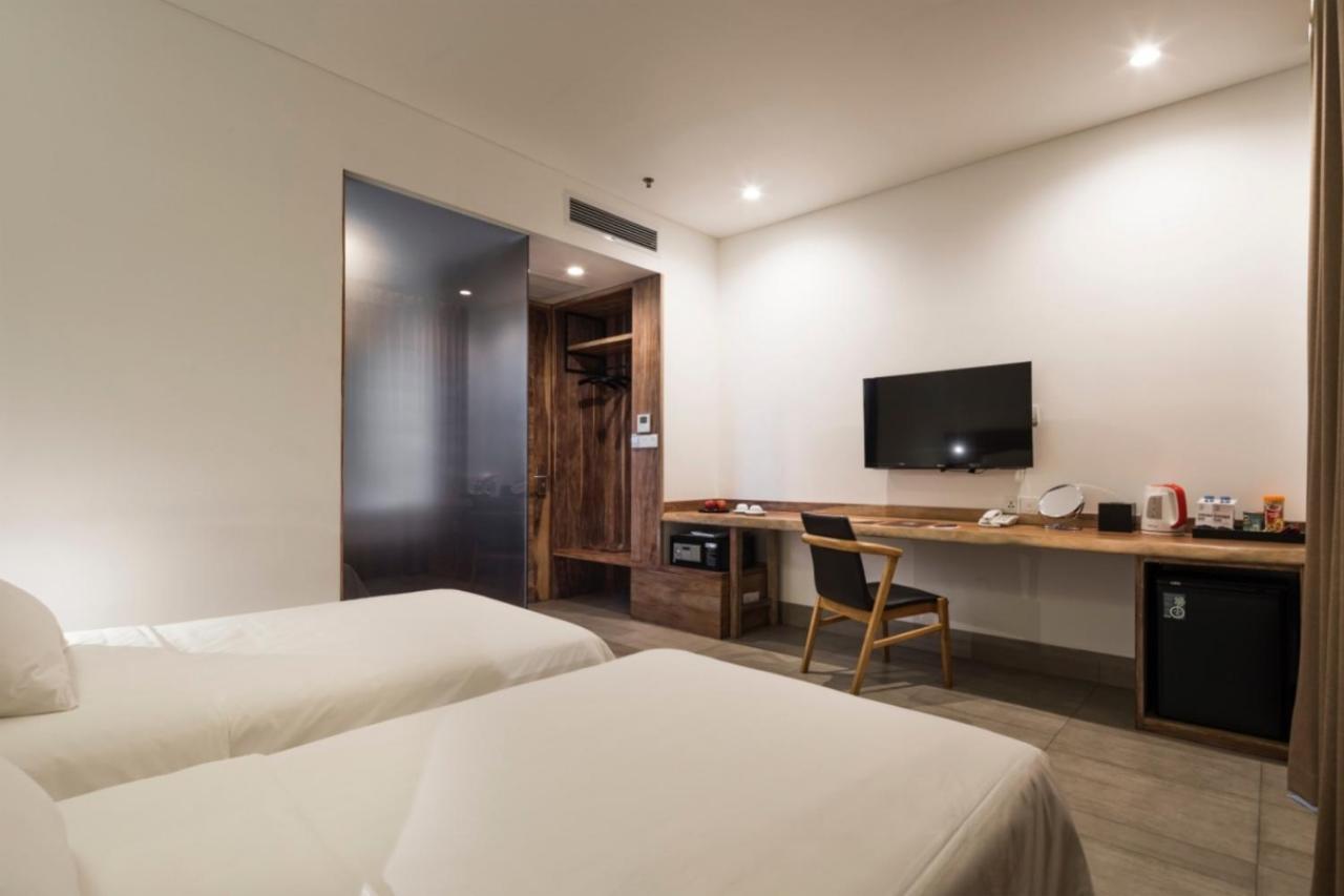 Triple E Hotel Fine Art Museum Ho Chi Minh City Exterior photo
