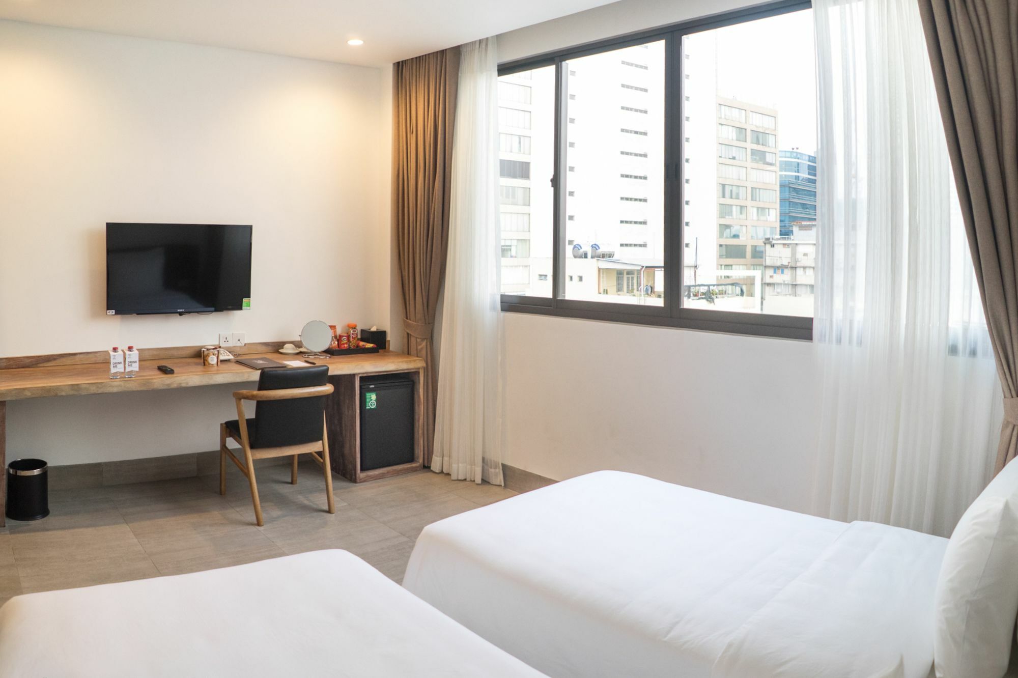 Triple E Hotel Fine Art Museum Ho Chi Minh City Exterior photo