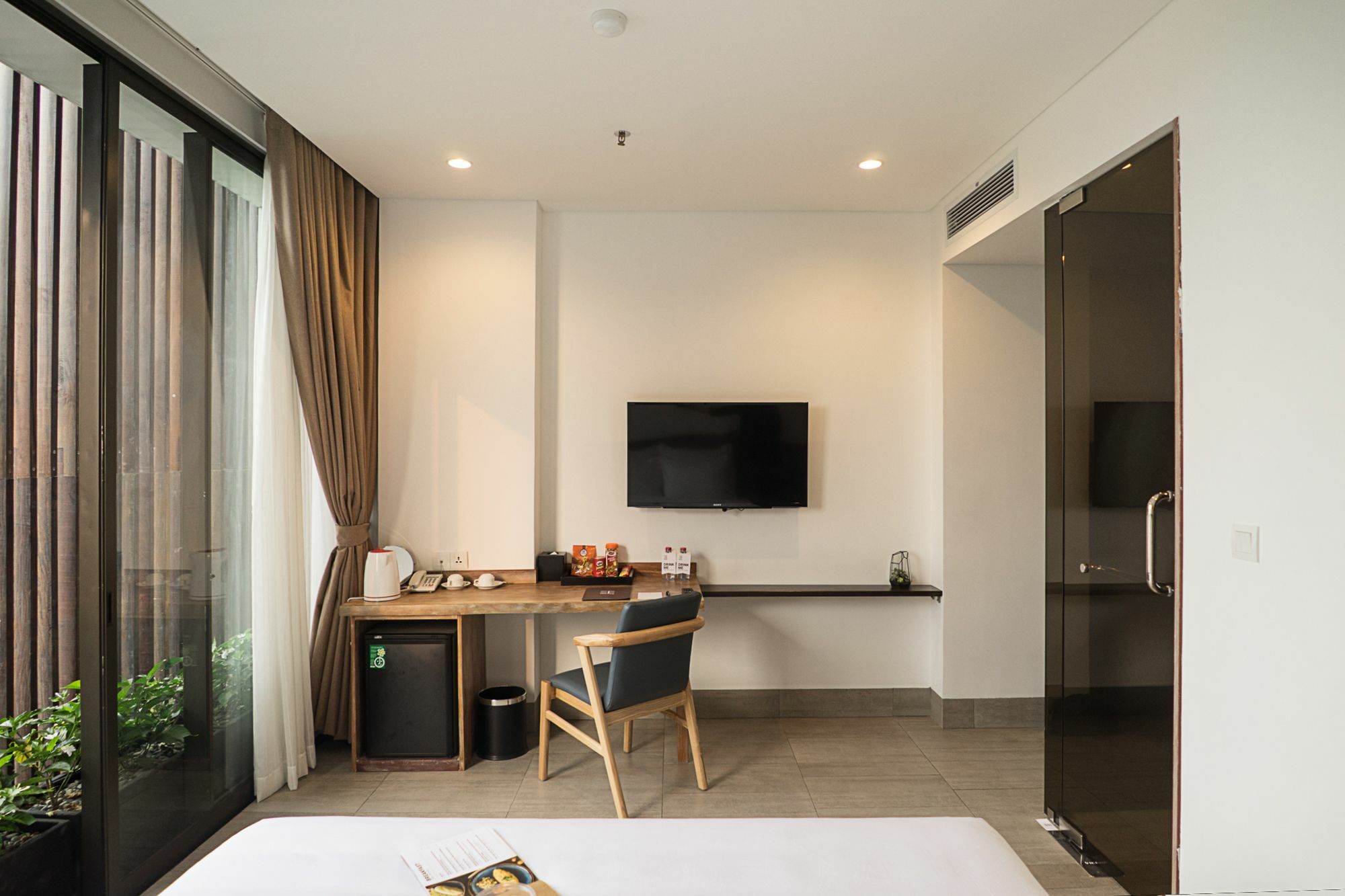 Triple E Hotel Fine Art Museum Ho Chi Minh City Exterior photo