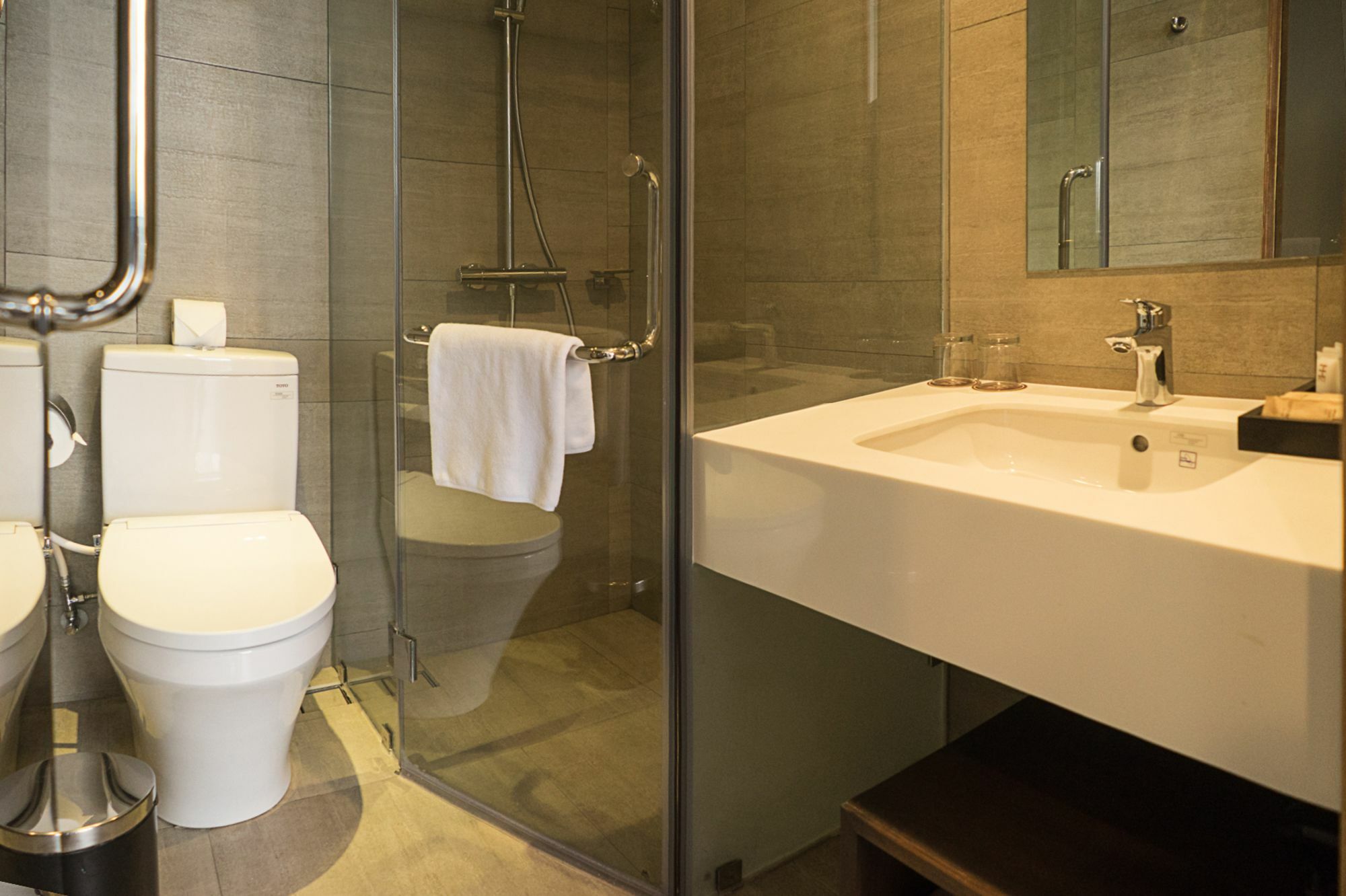 Triple E Hotel Fine Art Museum Ho Chi Minh City Exterior photo