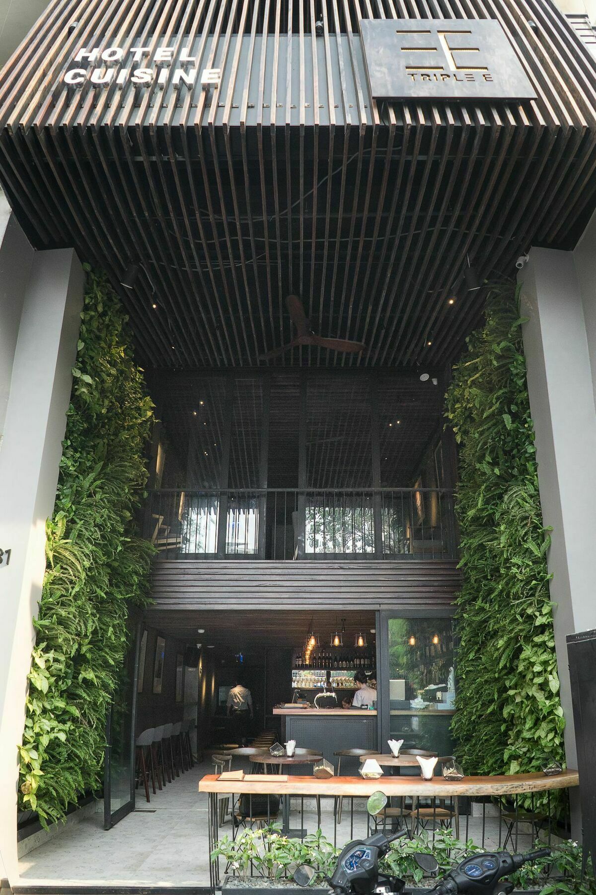 Triple E Hotel Fine Art Museum Ho Chi Minh City Exterior photo
