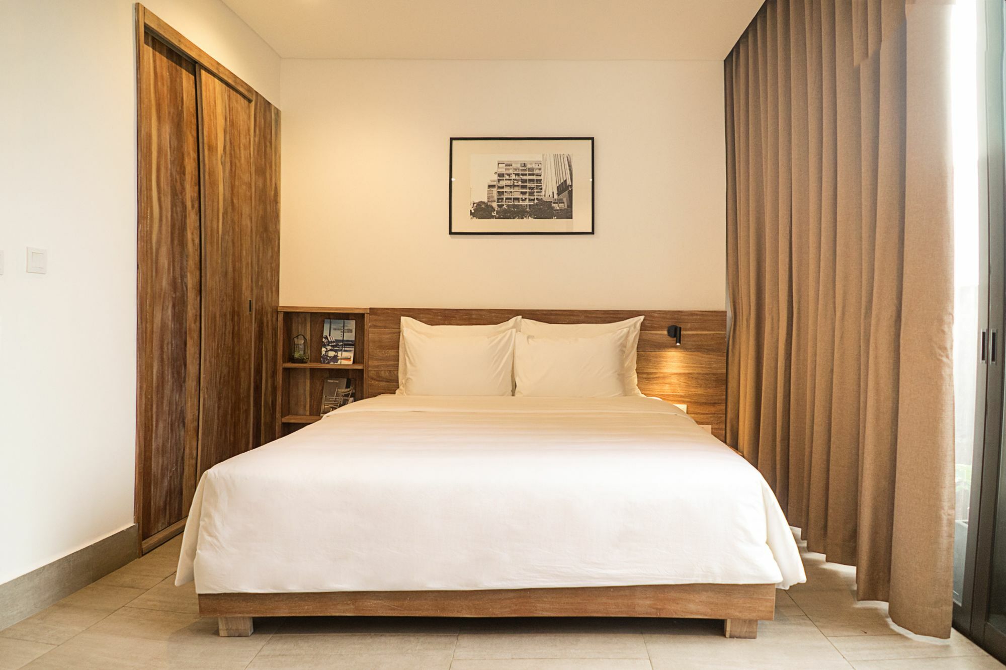 Triple E Hotel Fine Art Museum Ho Chi Minh City Exterior photo